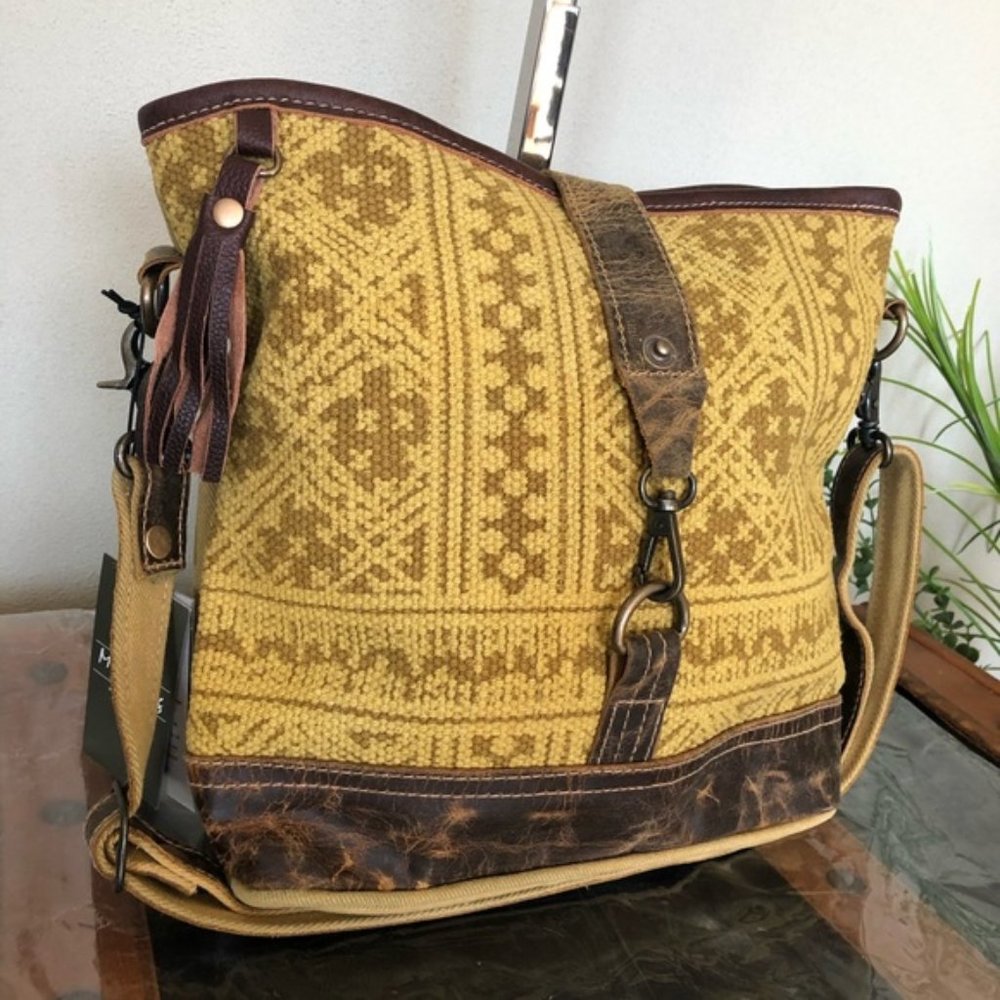 Myra Bag Fevor shoulder purse
